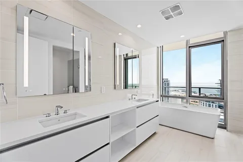 $3,475,000 | 400 Central Avenue, Unit 3107, St. Petersburg, FL 33701