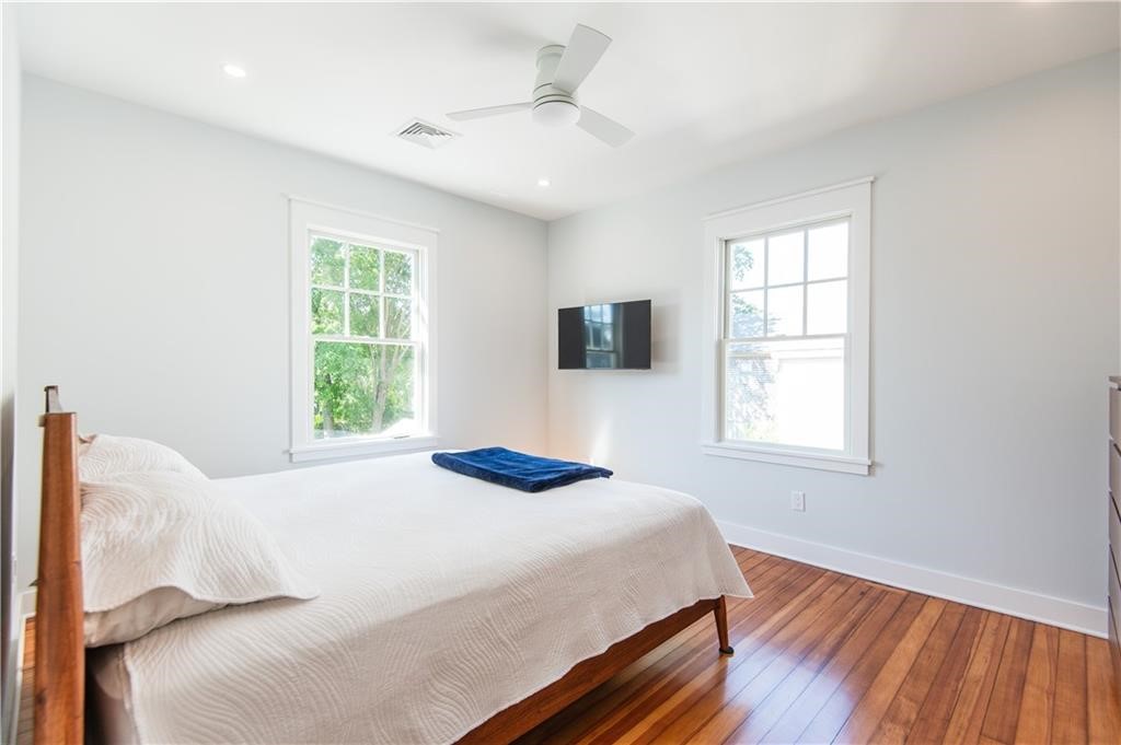 34 Harrison Avenue Newport, RI 02840 - Photo 13 of 24