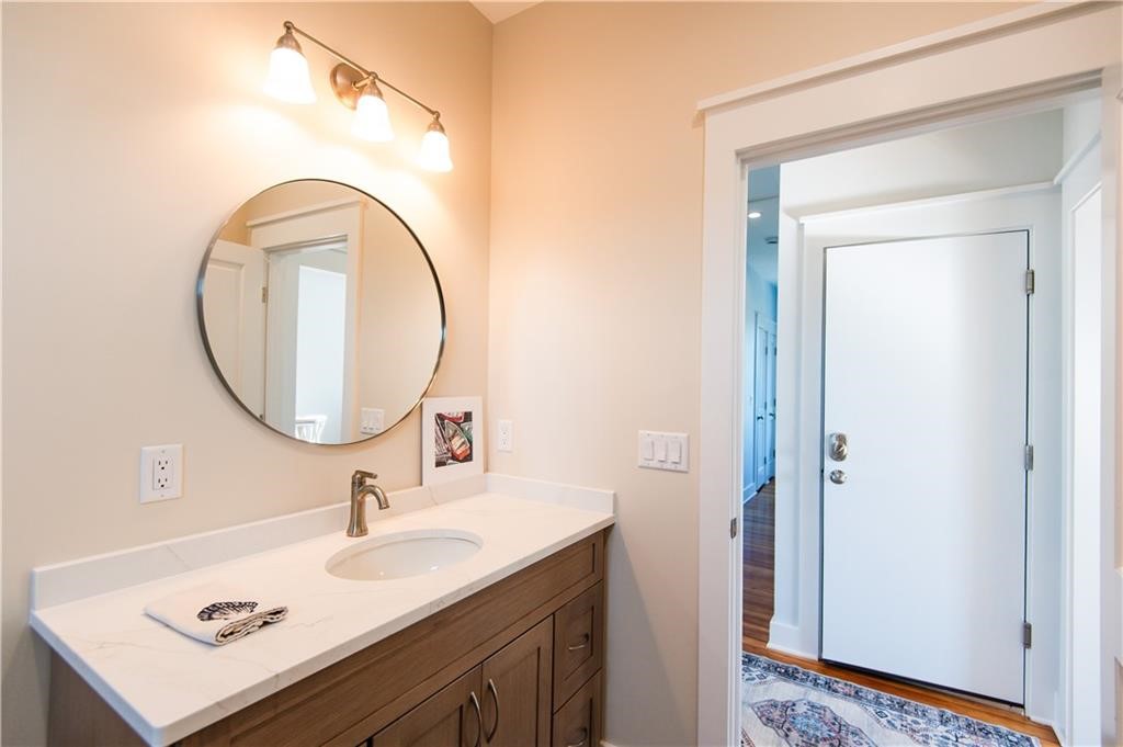 34 Harrison Avenue Newport, RI 02840 - Photo 18 of 24