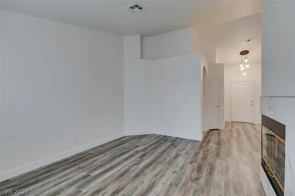 $2,350 | 3738 St Phillip Court, North Las Vegas, NV 89031