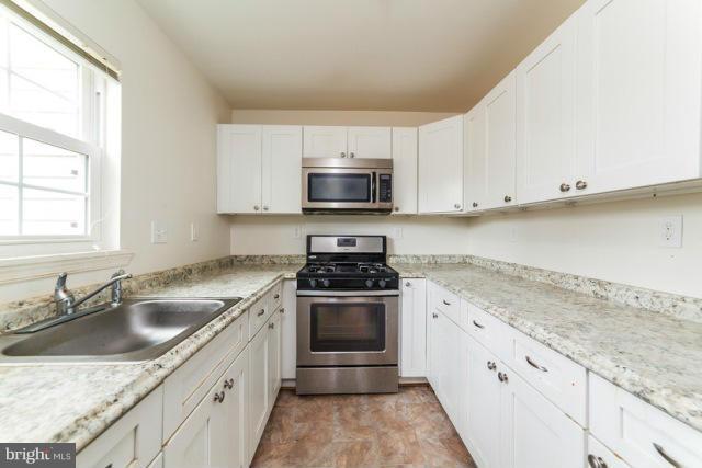 9325 Allentown Road Fort Washington, MD 20744 - Photo 9 of 18 Interior (General)