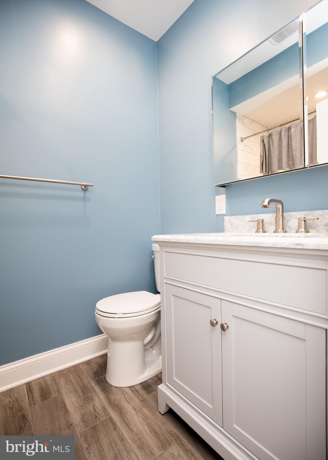 3525 Byrne Road Philadelphia, PA 19154 - Photo 28 of 40 Bathroom