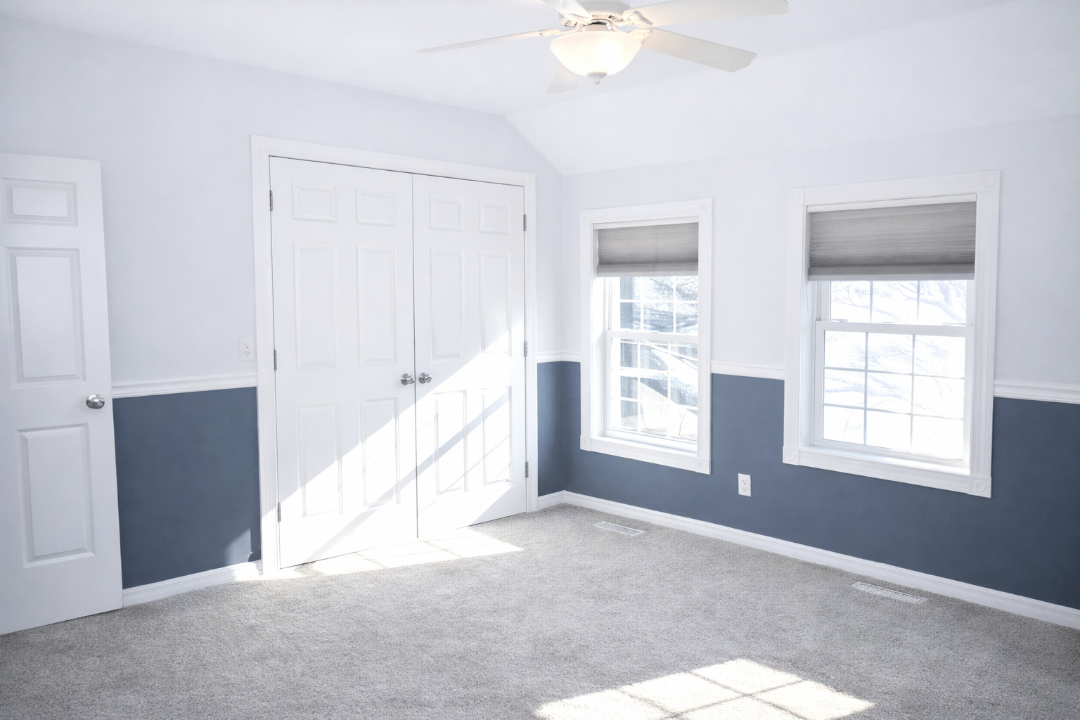 2912 Woodlawn Road Sterling, IL 61081 - Photo 43 of 48 an empty room with windows