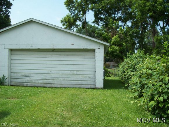 1504 27th Street Vienna, WV 26105 - Photo 1 of 2