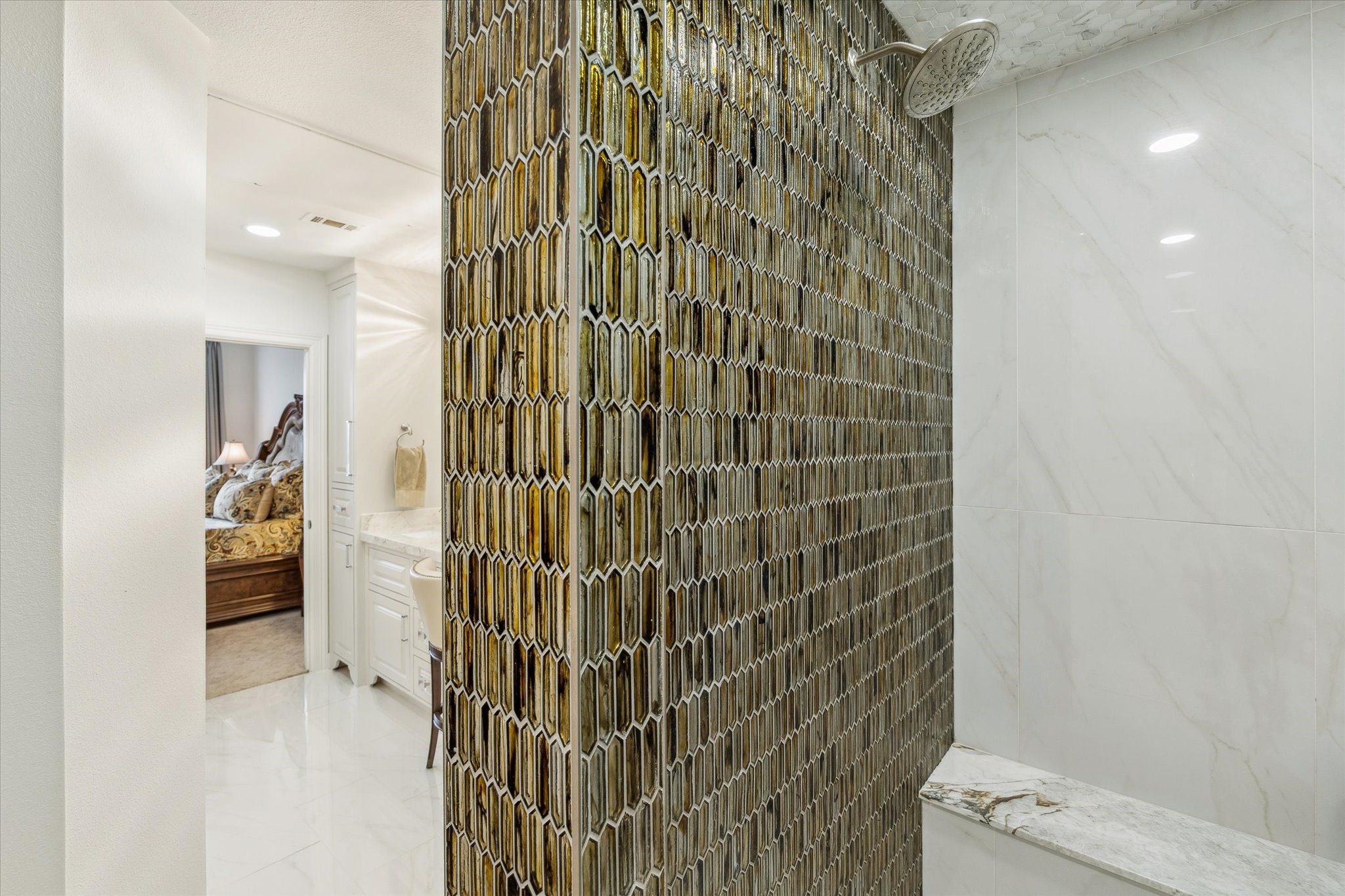 3333 Allen Parkway, Unit 602 Houston, TX 77019 - Photo 18 of 49 a bathroom with a shower