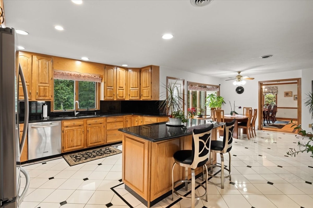126 Sycamore Road Braintree, MA 02184 - Photo 20 of 39