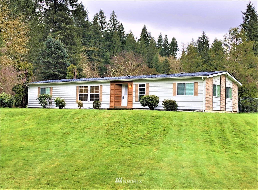1017 Sandy Bend Road Castle Rock, WA 98611 - Photo 1 of 32 Gallery Image 1
