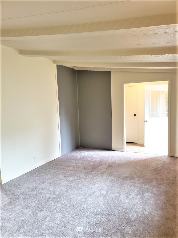 1017 Sandy Bend Road Castle Rock, WA 98611 - Photo 6 of 32 Gallery Image 6