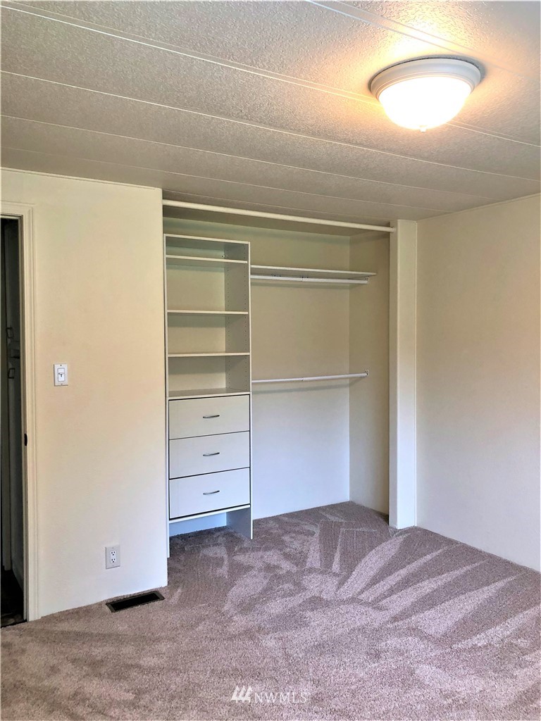 1017 Sandy Bend Road Castle Rock, WA 98611 - Photo 10 of 32 Gallery Image 10