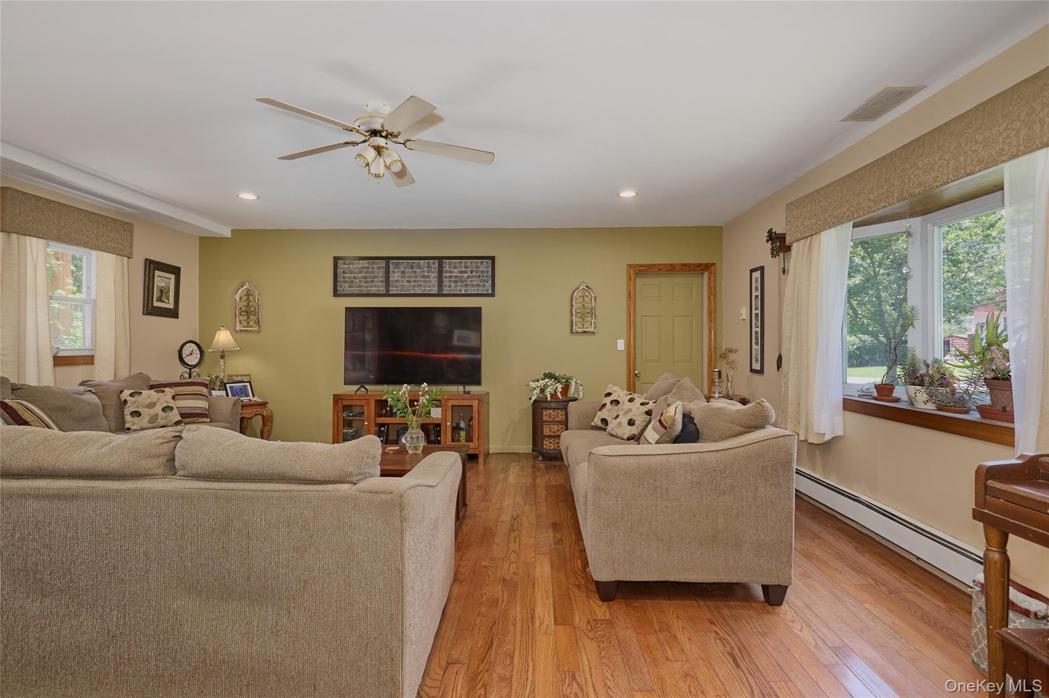 140 Nardin Road Lake Peekskill, NY 10537 - Photo 10 of 26 Gallery Image 10
