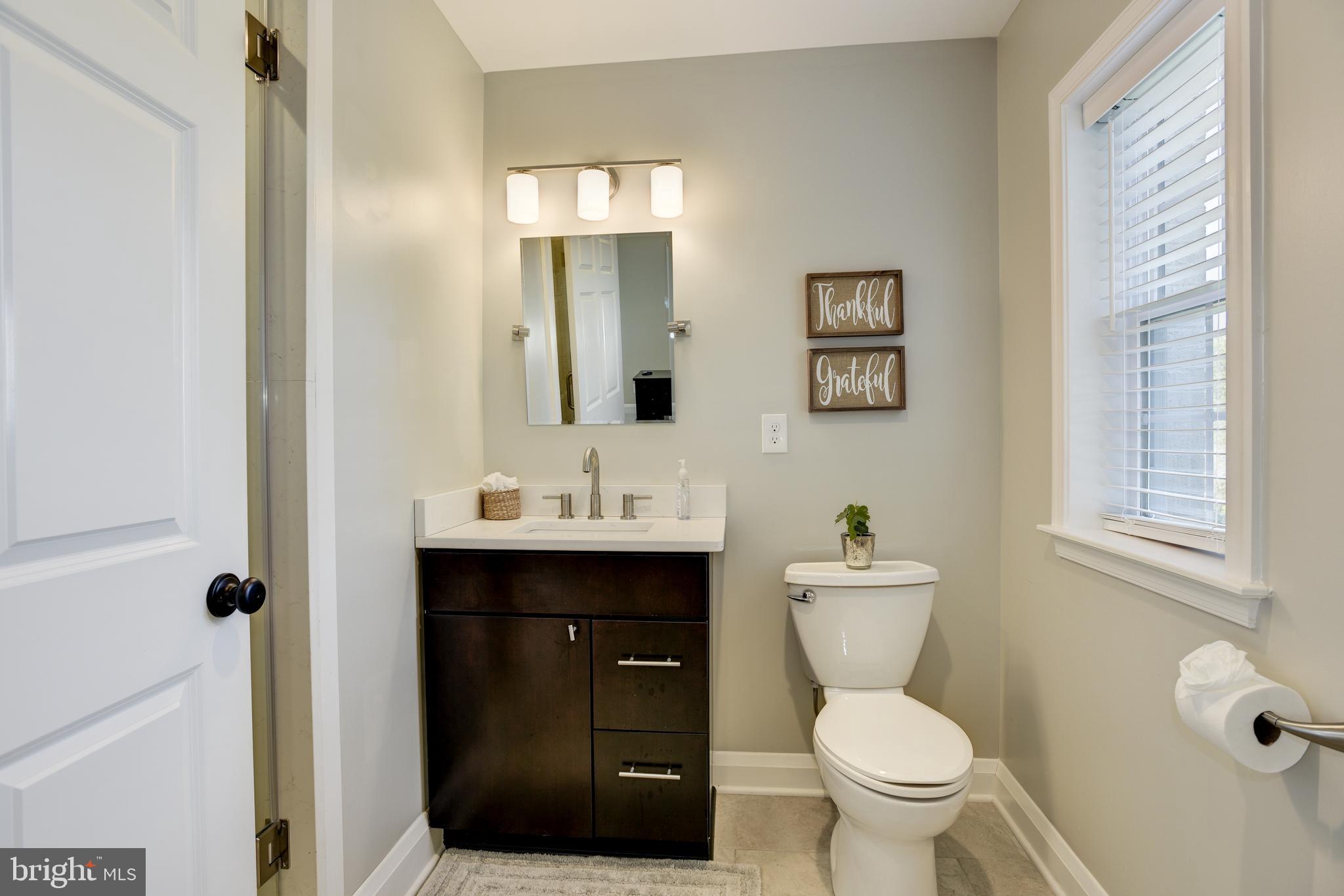 6002 Lakeview Road Baltimore, MD 21210 - Photo 24 of 68 full bath first floor