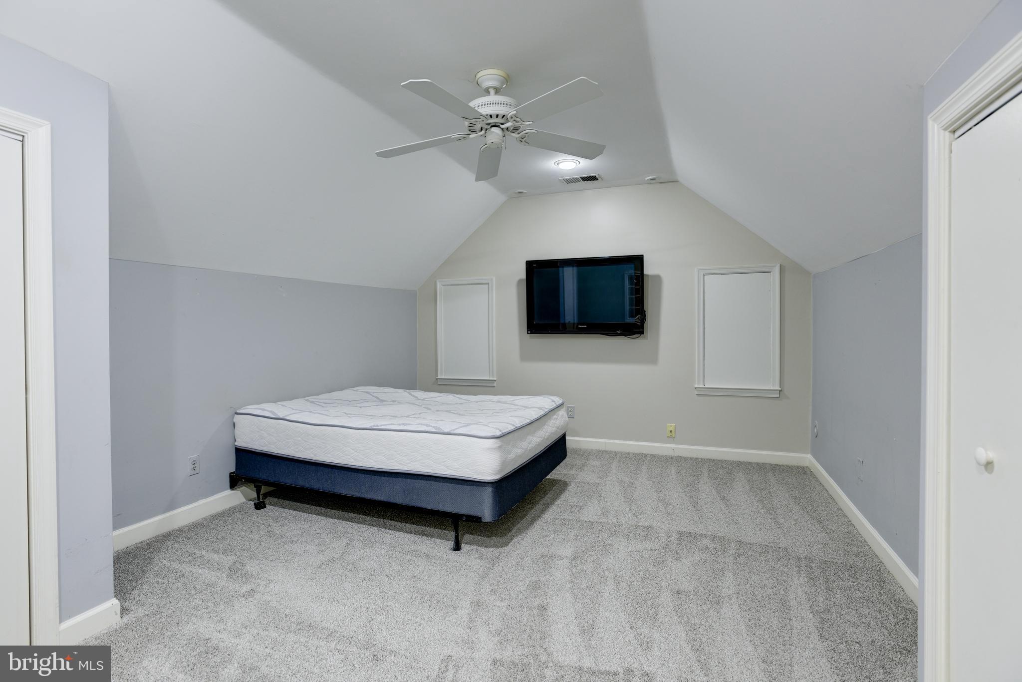 6002 Lakeview Road Baltimore, MD 21210 - Photo 44 of 68 Bedroom on 3rd floor.