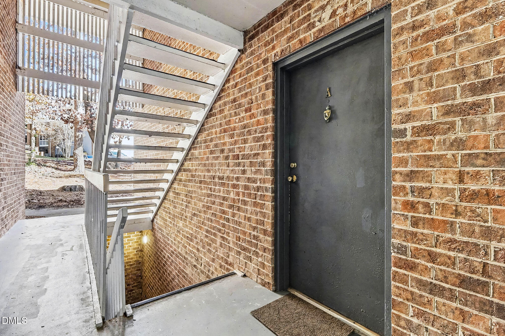 1010 Sandlin Place, Unit A Raleigh, NC 27606 - Photo 3 of 19 003_cj4a5148_846
