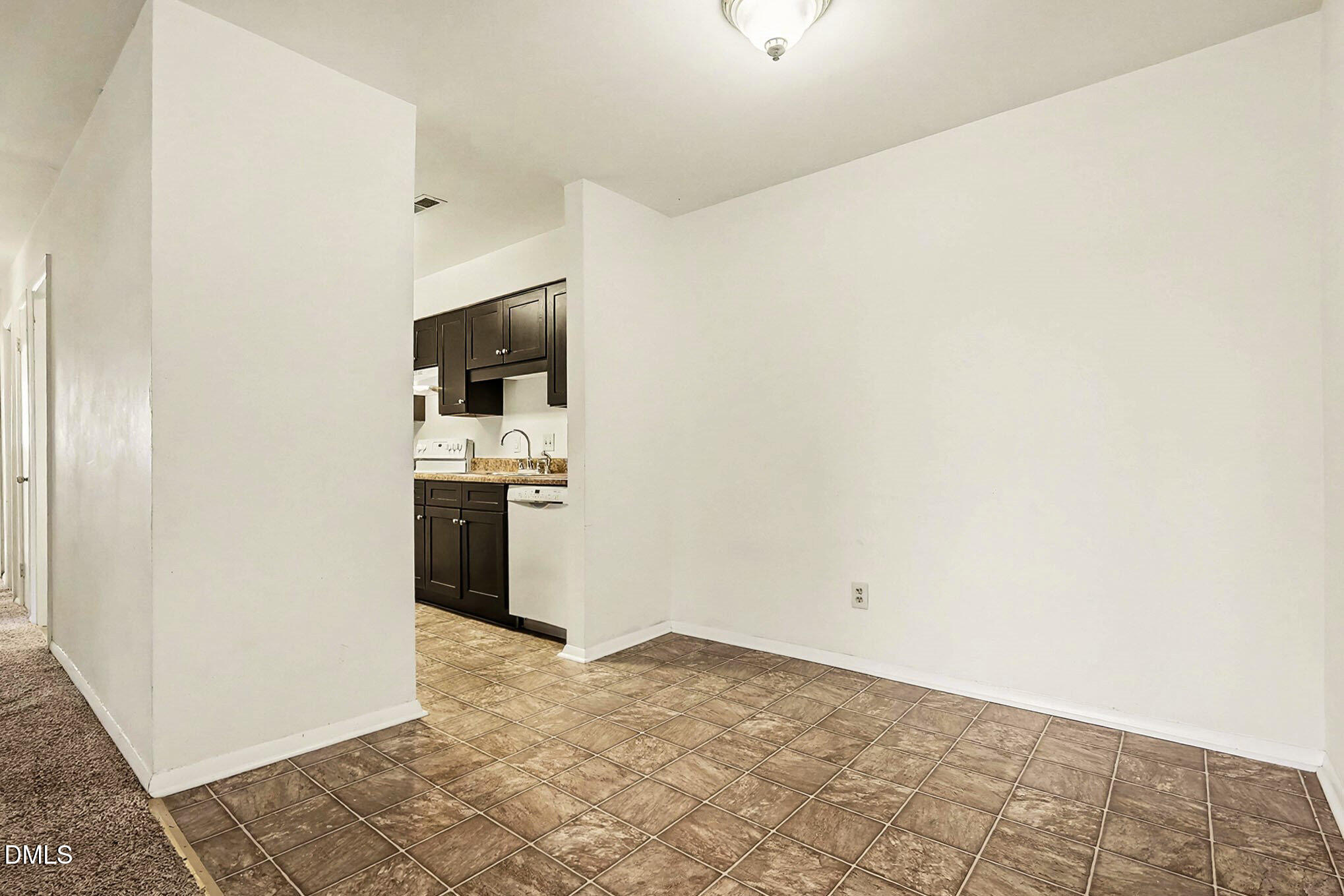1010 Sandlin Place, Unit A Raleigh, NC 27606 - Photo 7 of 19 007_cj4a5092_776