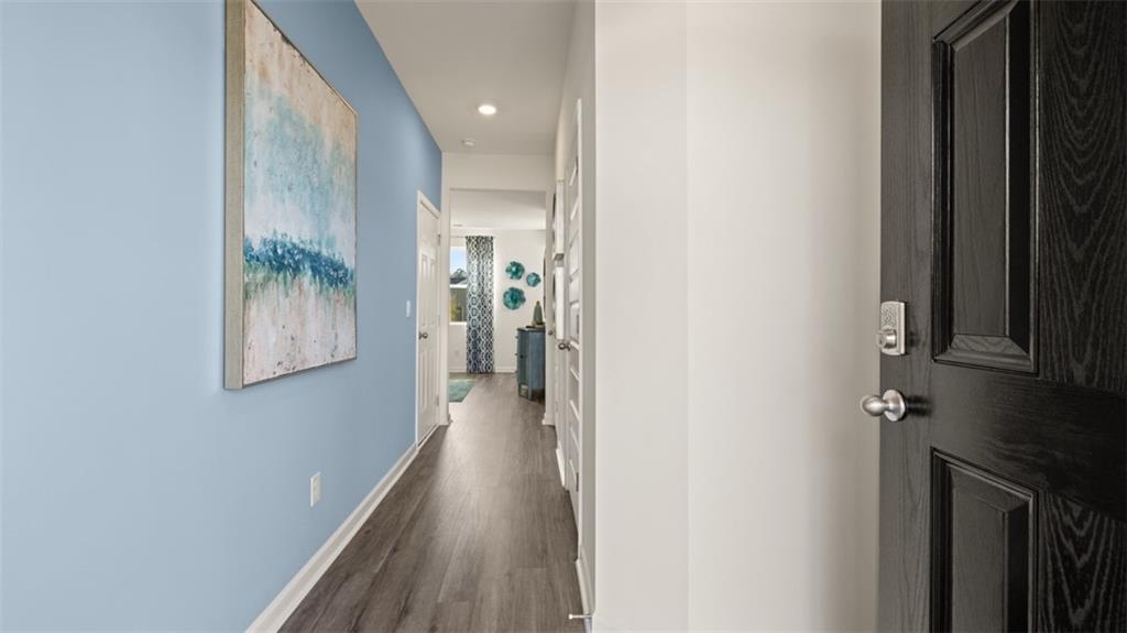 213 Lauritsen Way Newnan, GA 30265 - Photo 2 of 27