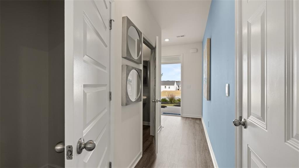 213 Lauritsen Way Newnan, GA 30265 - Photo 3 of 27