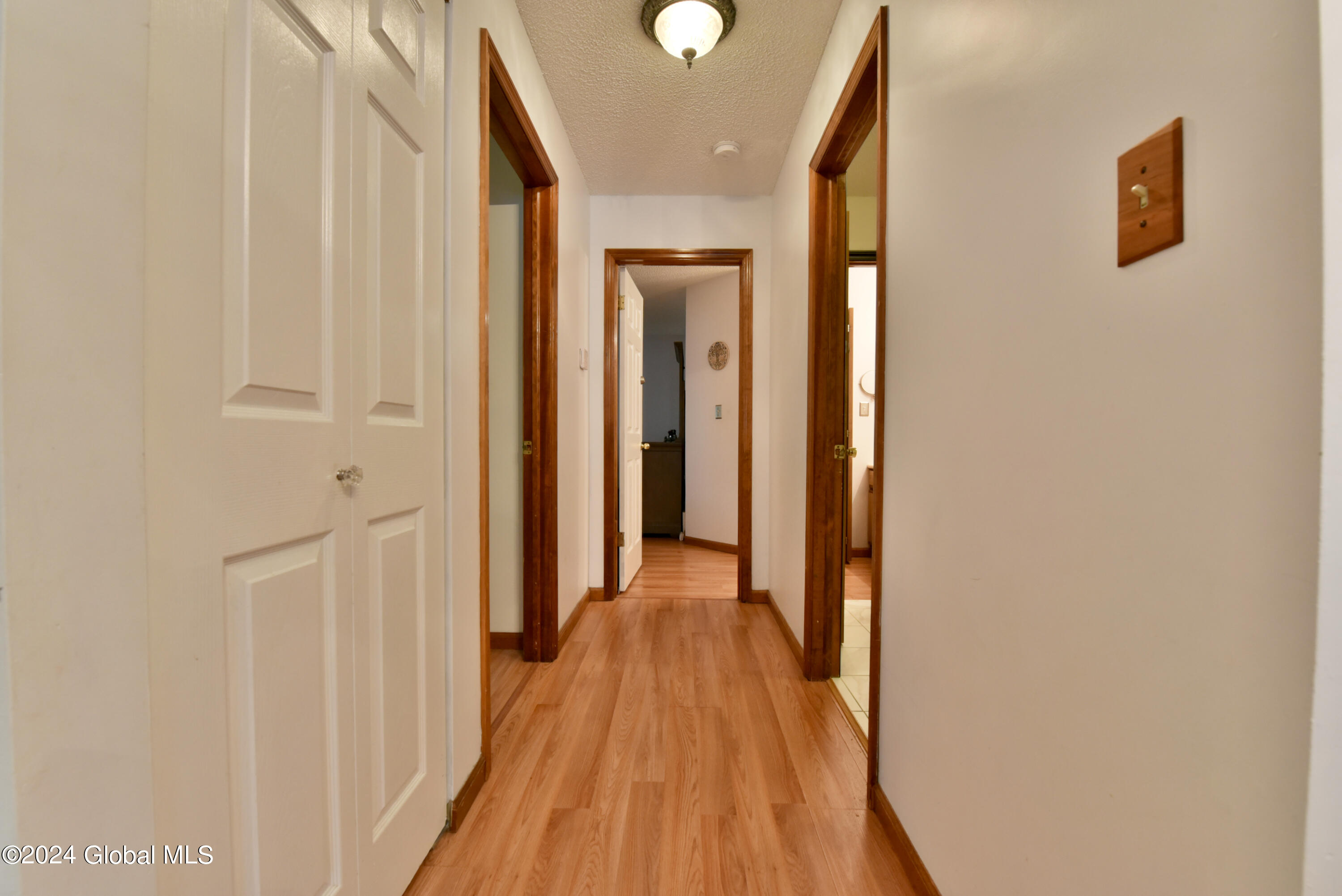 1976 Curry Road, Unit E139 Schenectady, NY 12303 - Photo 18 of 28 25