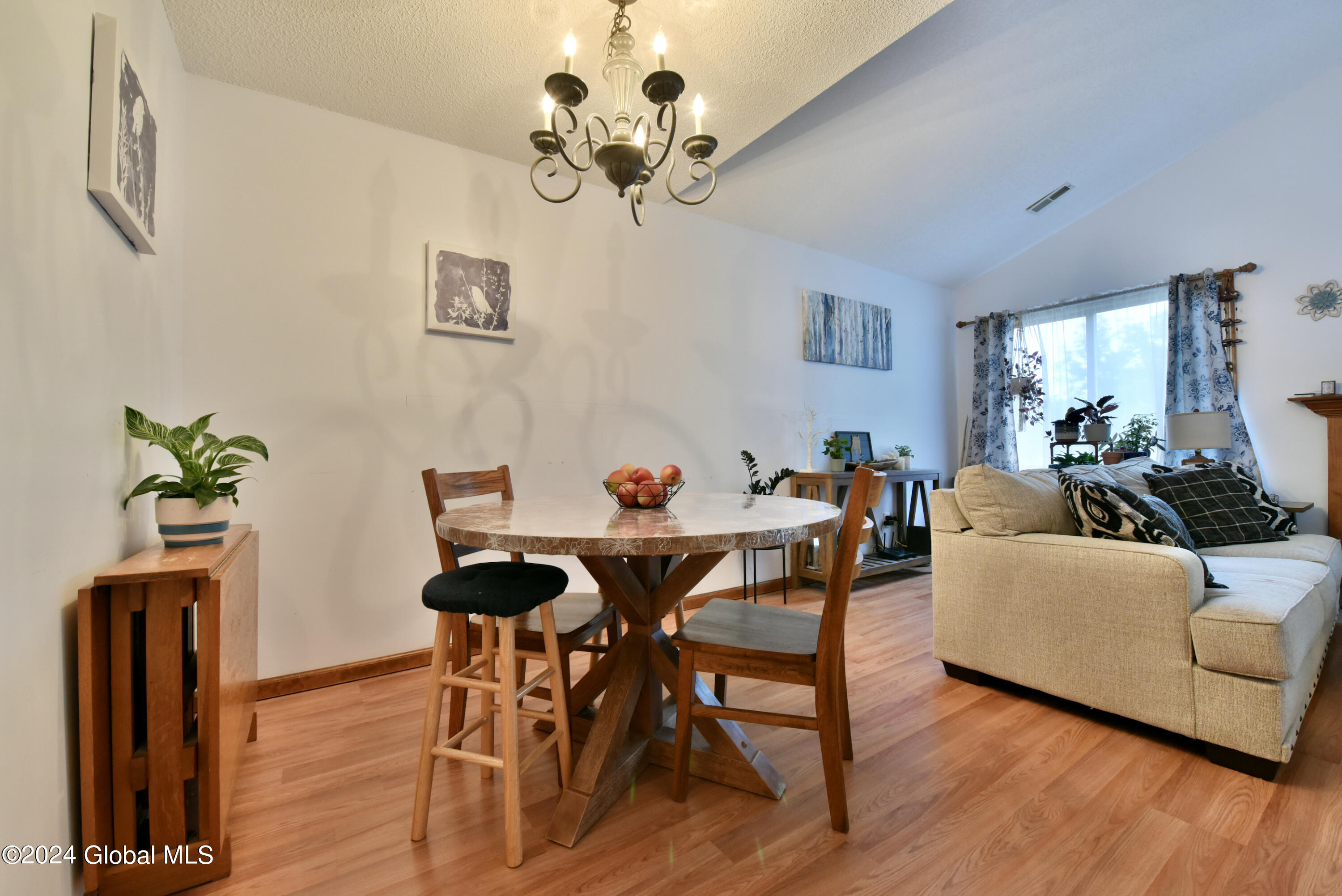 1976 Curry Road, Unit E139 Schenectady, NY 12303 - Photo 5 of 28 15