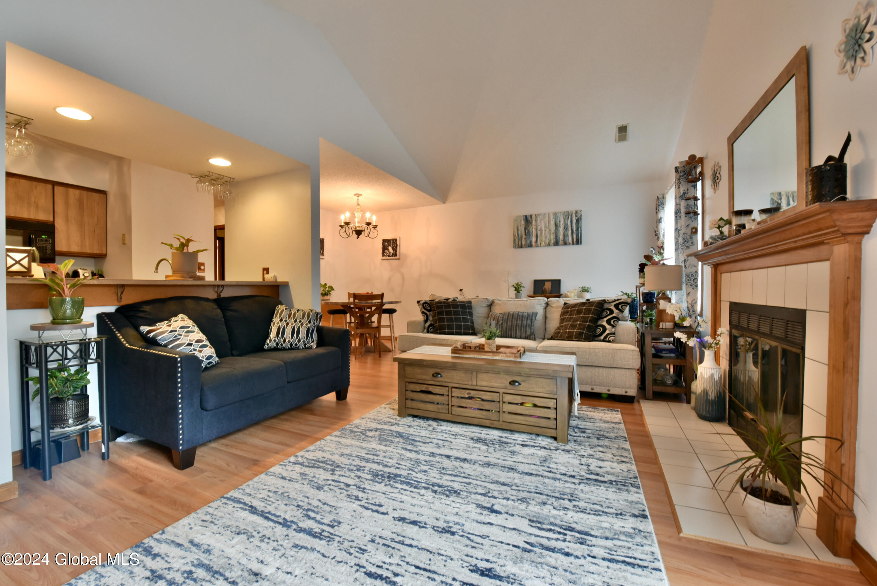 1976 Curry Road, Unit E139 Schenectady, NY 12303 - Photo 9 of 28 12