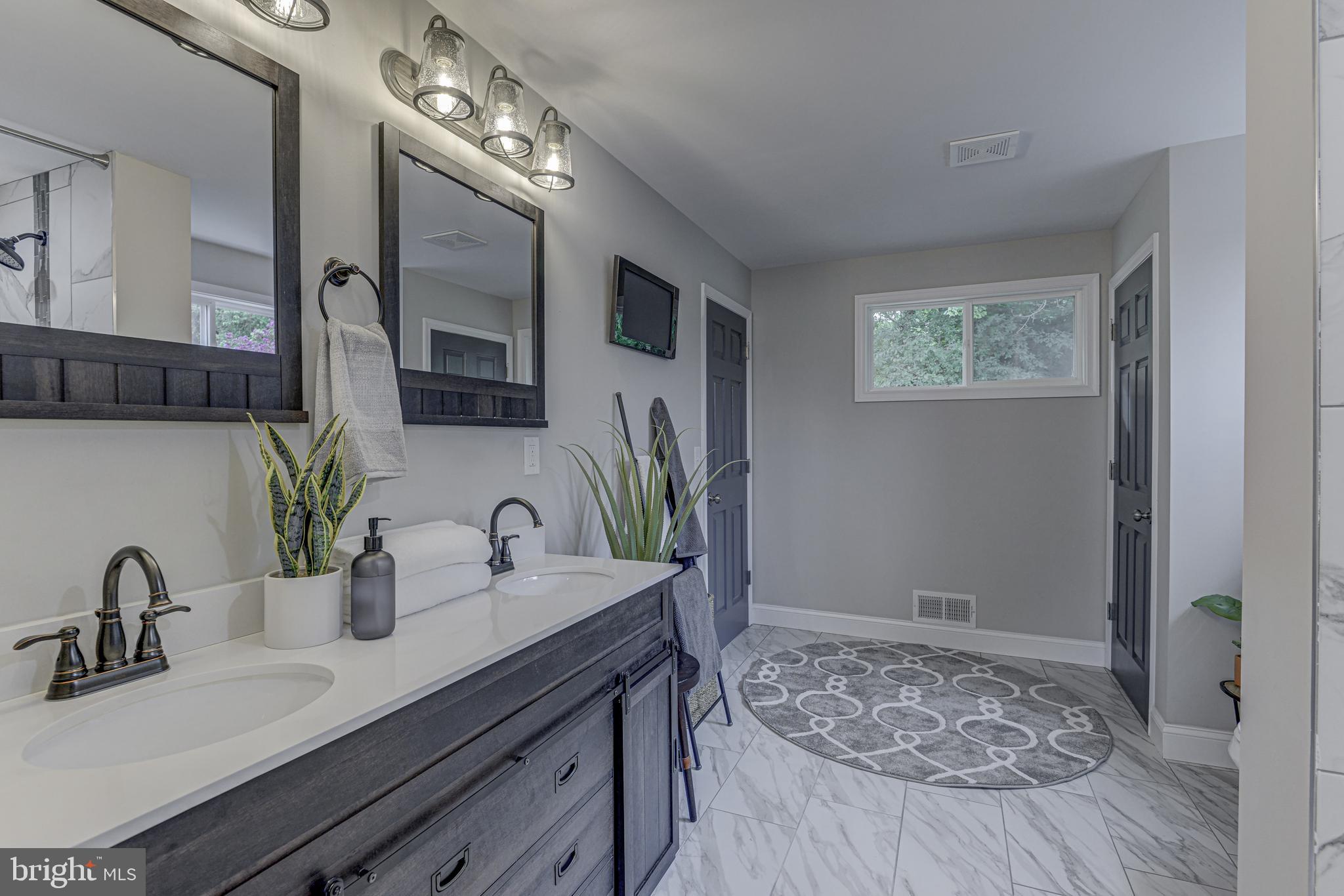 8424 Avery Road Baltimore, MD 21237 - Photo 15 of 29