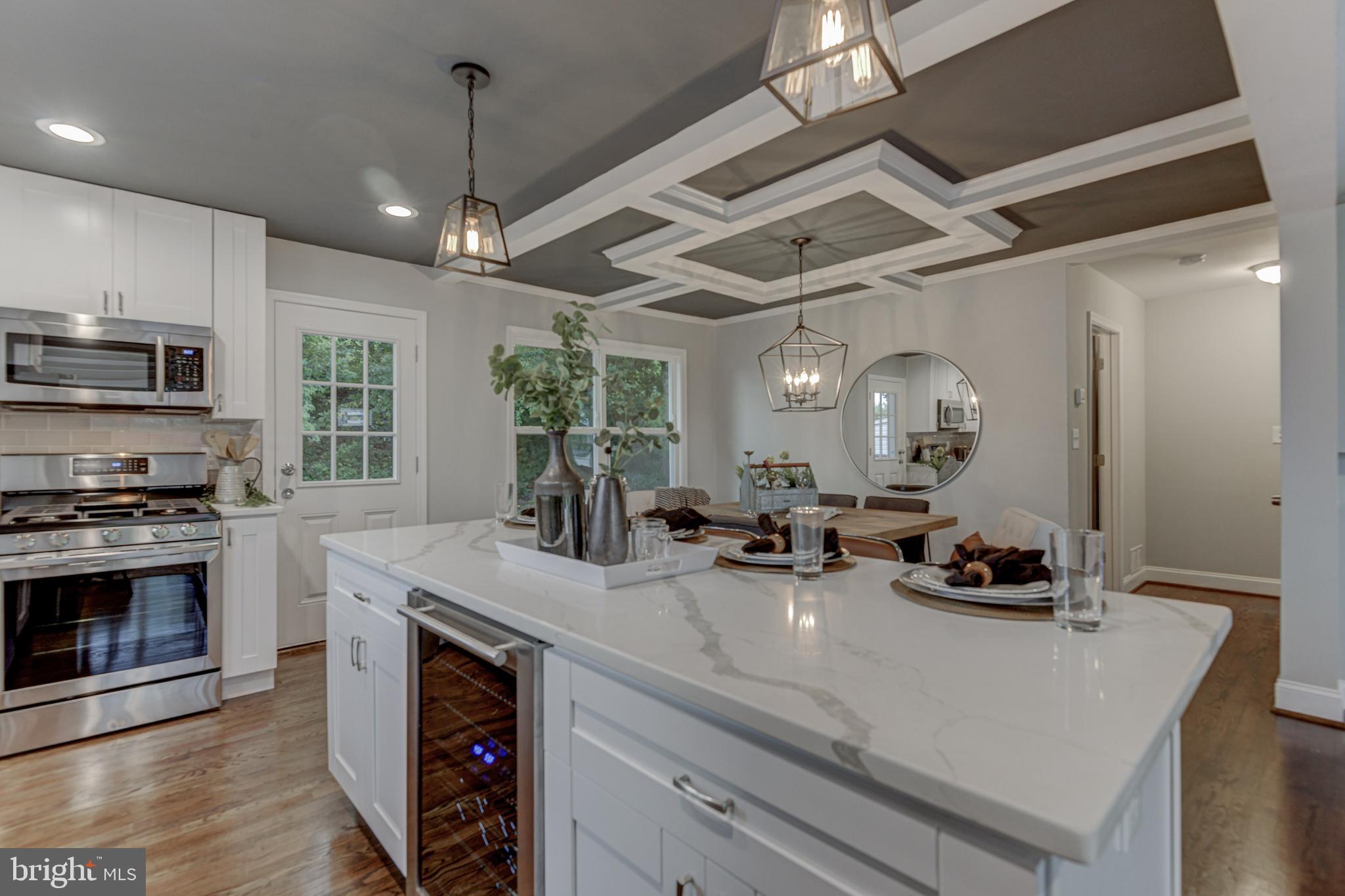 8424 Avery Road Baltimore, MD 21237 - Photo 4 of 29