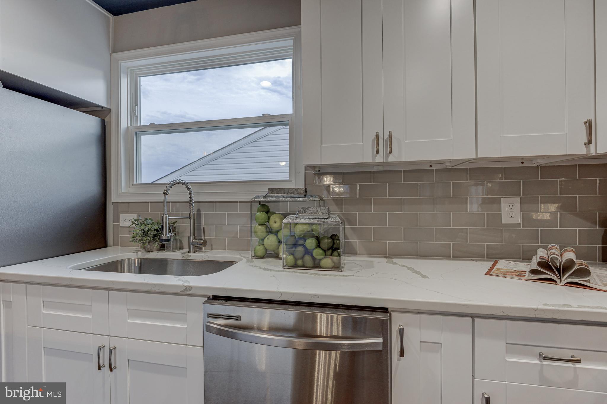 8424 Avery Road Baltimore, MD 21237 - Photo 7 of 29