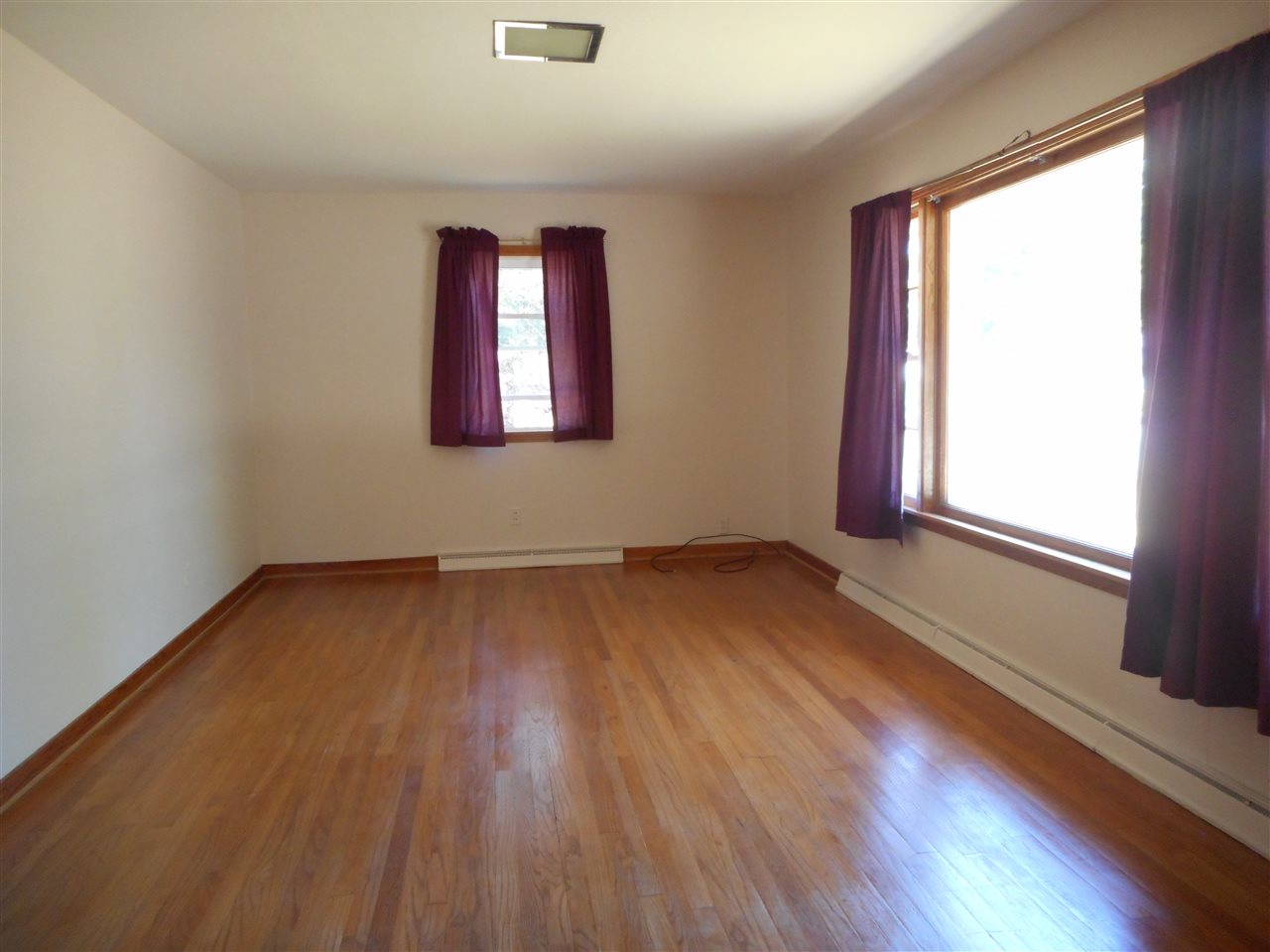 423 John R Street Clare, MI 48617 - Photo 5 of 16 1835306-4.JPG
