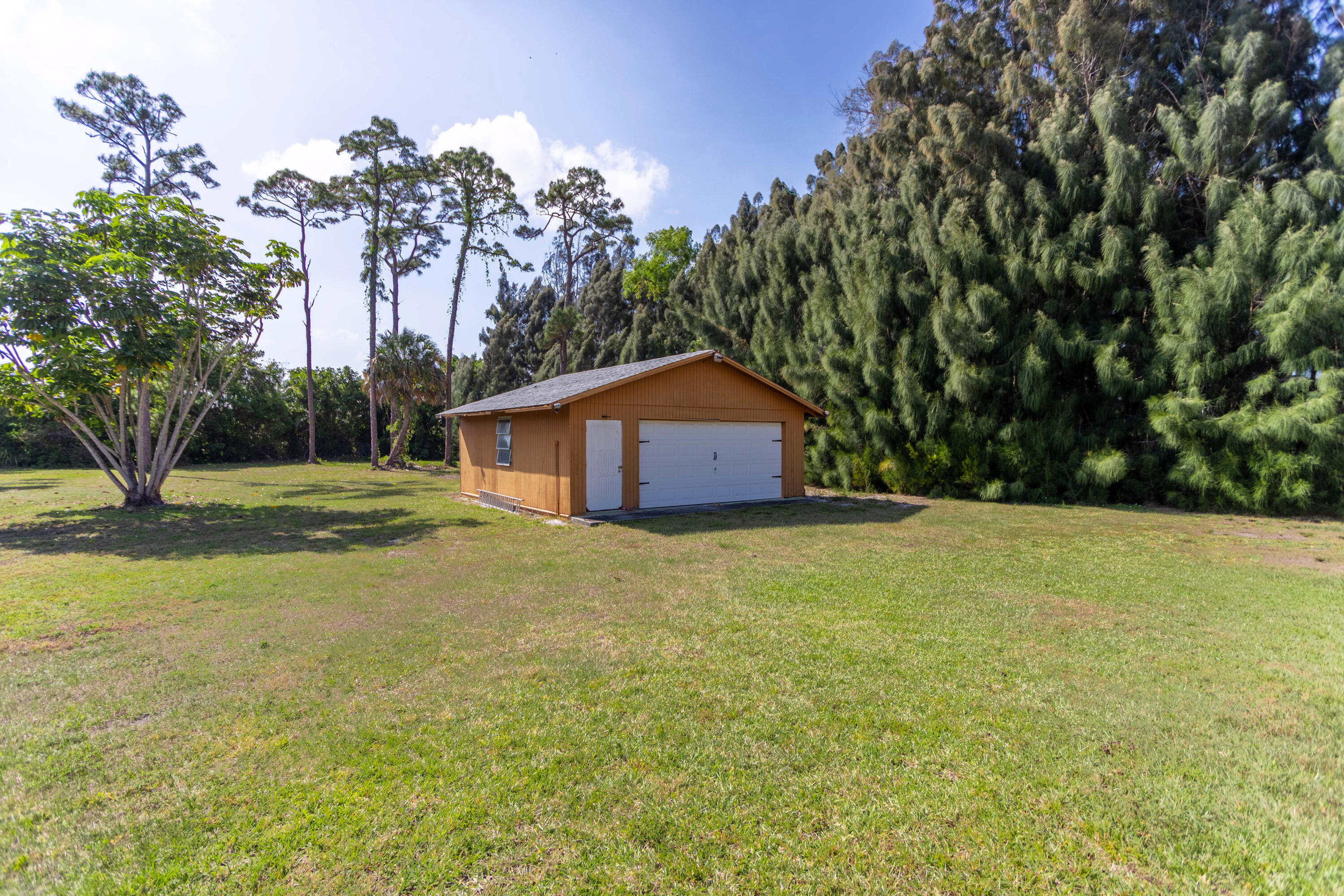 4237 Herbertz Road Lake Worth, FL 33461 - Photo 21 of 43 Shed