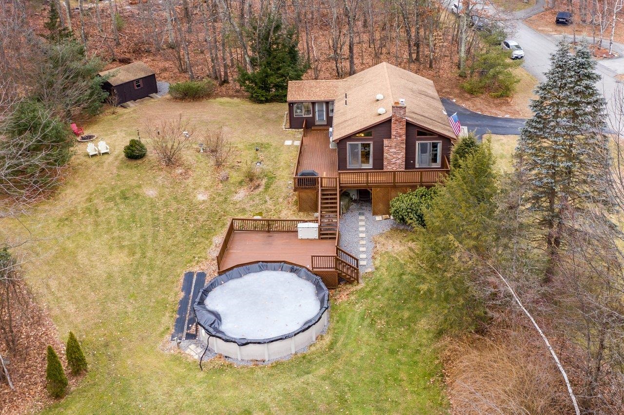 22 Emerald Drive Derry, NH 03038 - Photo 4 of 38