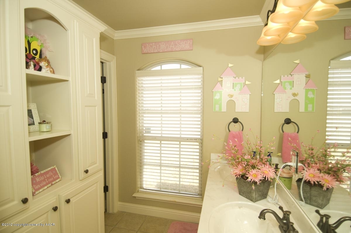16450 Dove Meadow Road Canyon, TX 79015 - Photo 22 of 37 bathroom 2 view 3