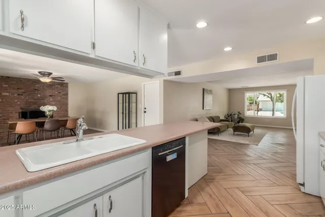 $555,000 | 8129 North 17th Drive, Phoenix, AZ 85021