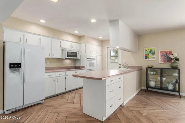 $555,000 | 8129 North 17th Drive, Phoenix, AZ 85021