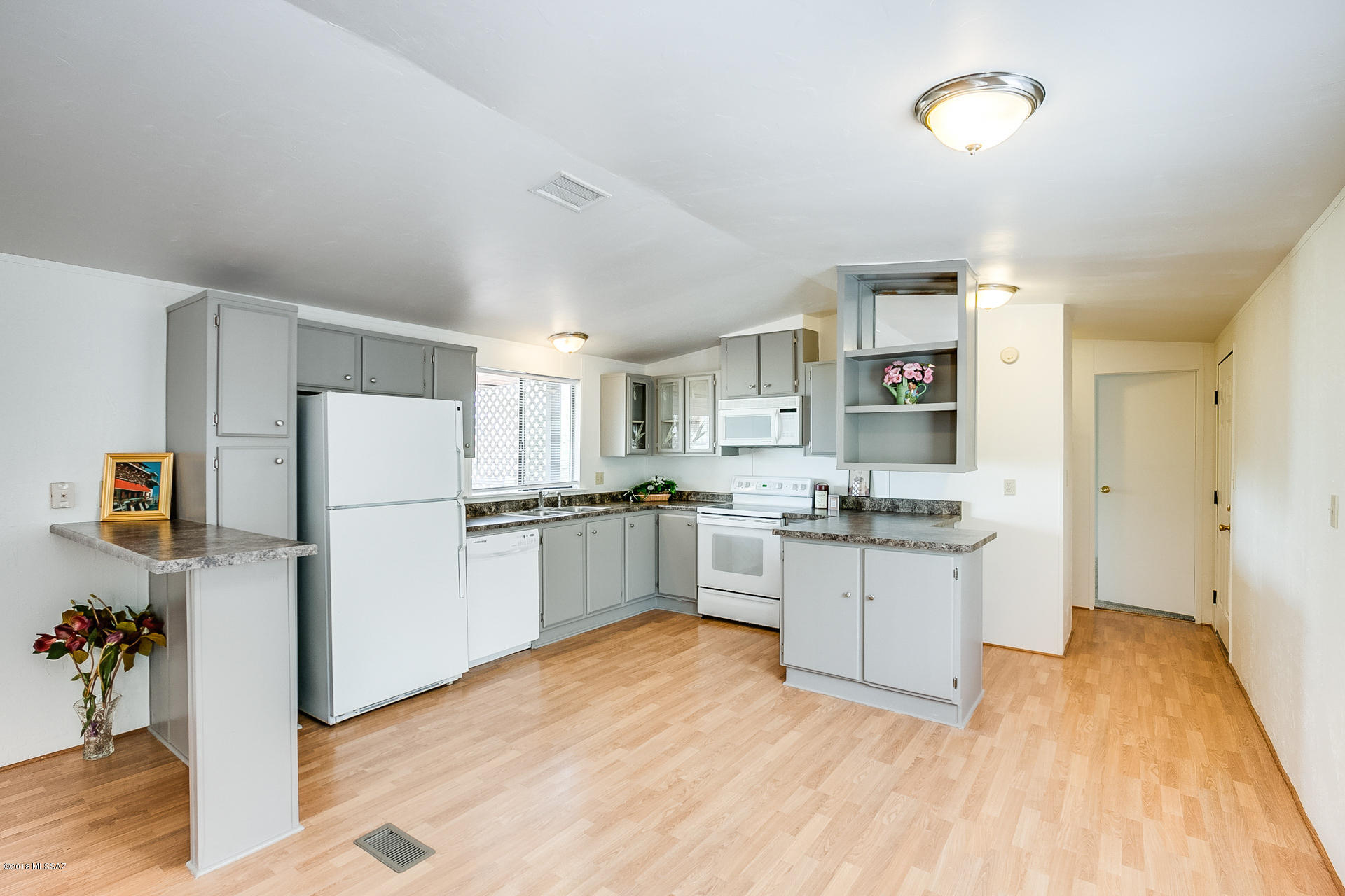 6590 North Van Ark Road Tucson, AZ 85743 - Photo 11 of 44 Gallery Image 11