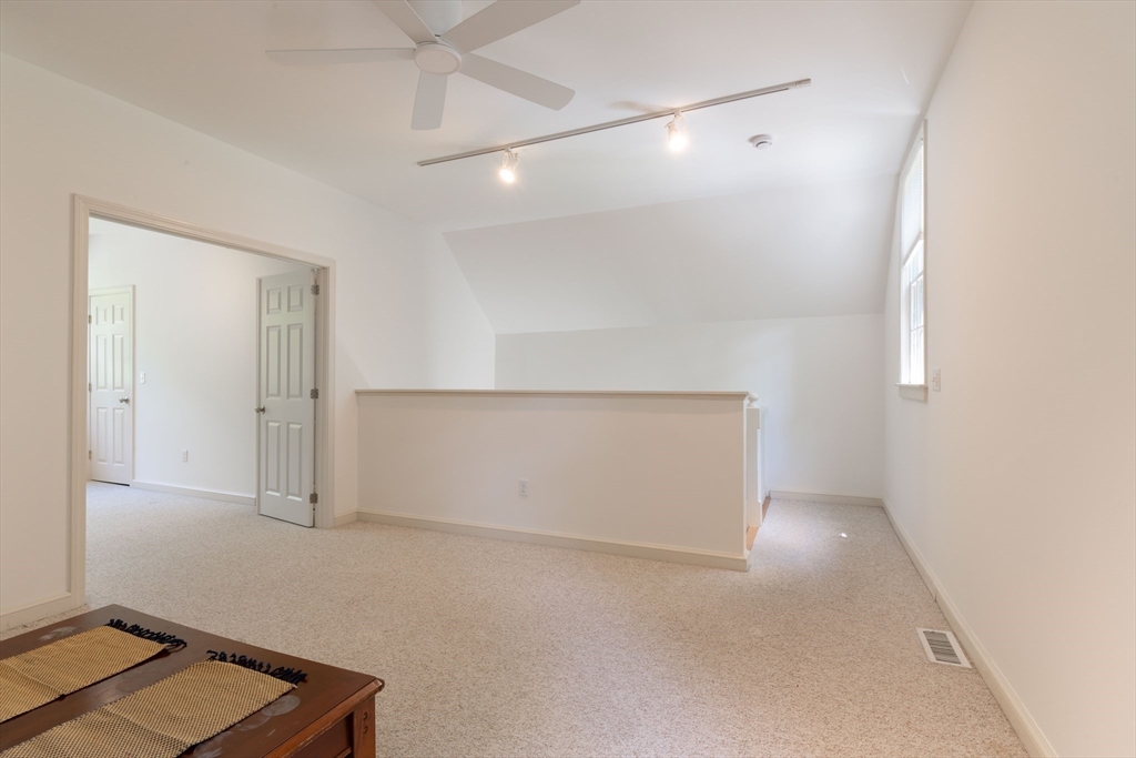 114 South Main Street Northampton, MA 01062 - Photo 34 of 42