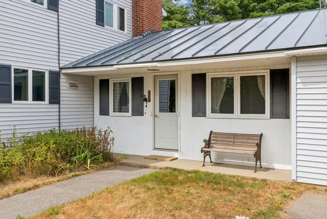 $499,000 | 1390 Highway 3, China, ME 04358