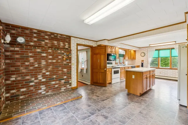 $499,000 | 1390 Highway 3, China, ME 04358