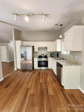$2,195 | 5200 Ashie Avenue, Matthews, NC 28104