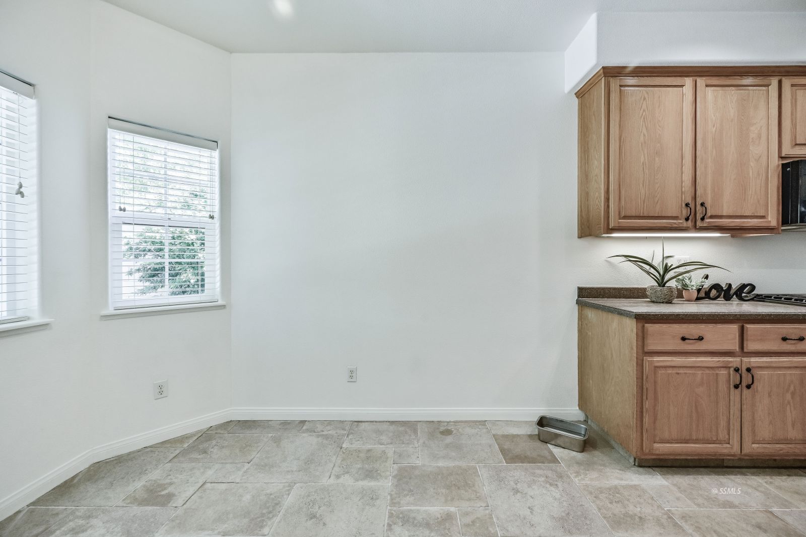 425 Acacia Street Ridgecrest, CA 93555 - Photo 15 of 49 a view of a sink and a mirror