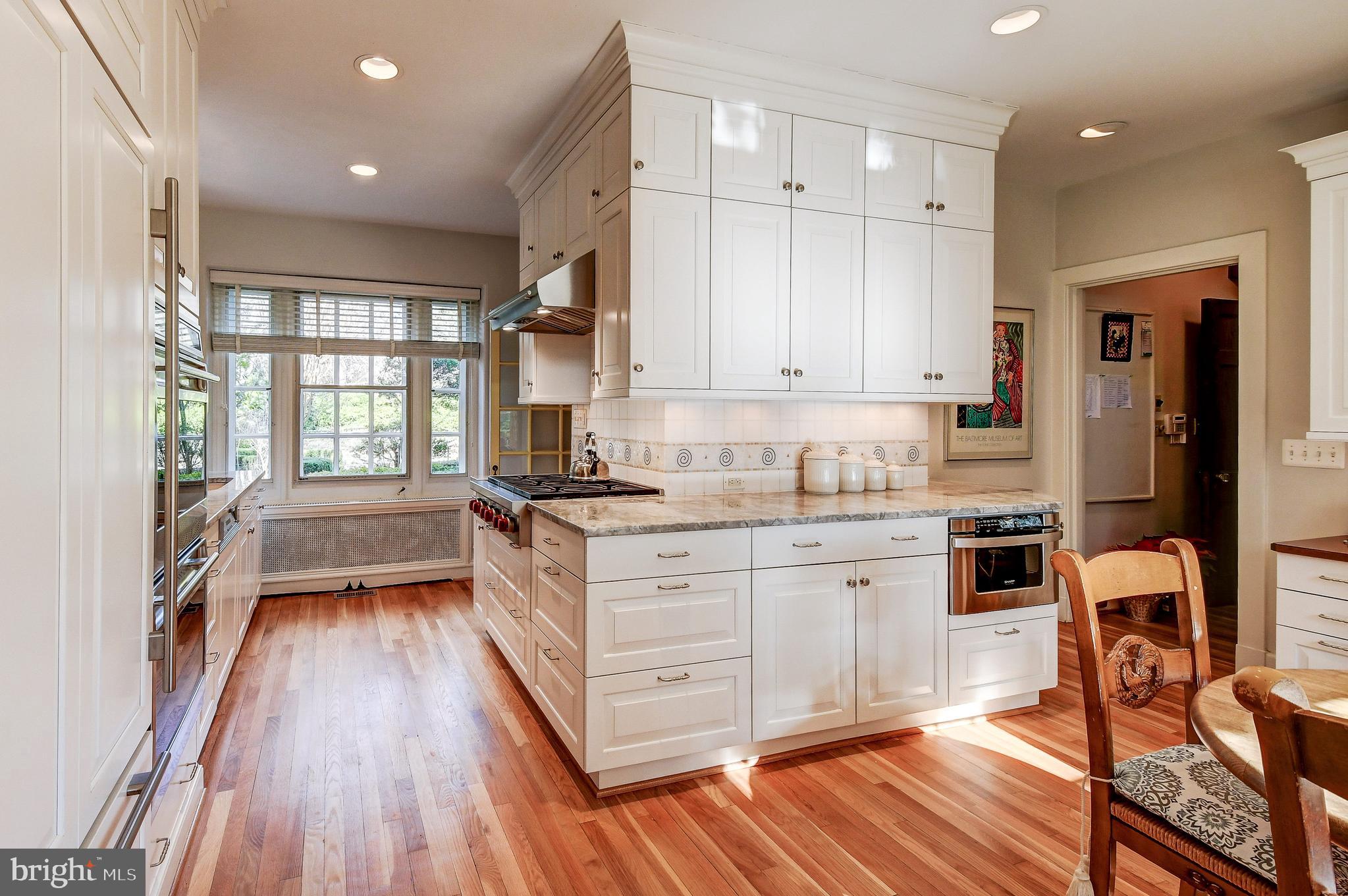 405 Overhill Road Baltimore, MD 21210 - Photo 22 of 59 Bright.