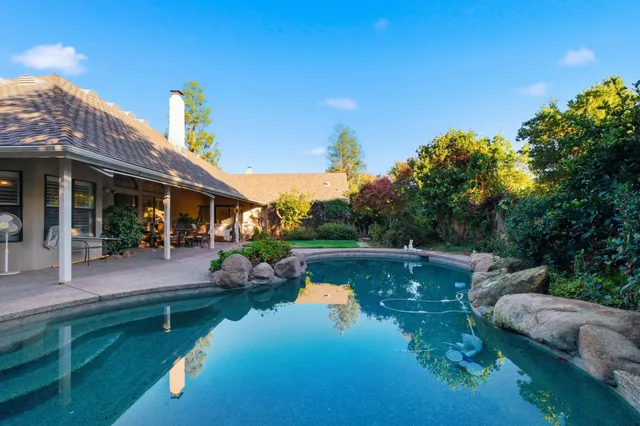 $769,900 | 1123 East Cole Avenue, Fresno, CA 93720