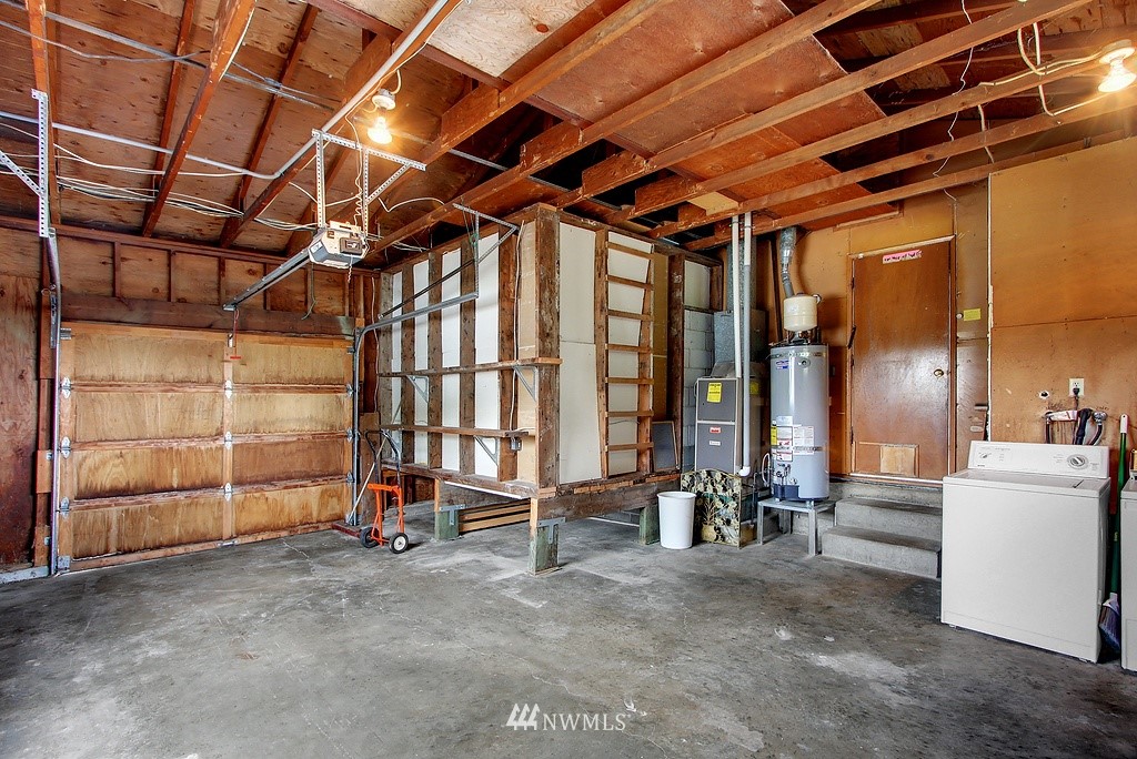 12030 Southeast 165th Street Renton, WA 98058 - Photo 12 of 21 Gallery Image 12