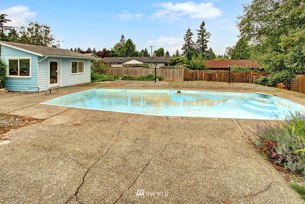 12030 Southeast 165th Street Renton, WA 98058 - Photo 13 of 21 Gallery Image 13