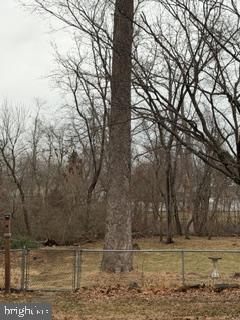 916 Log College Drive Warminster, PA 18974 - Photo 4 of 30 Park View to the Rear