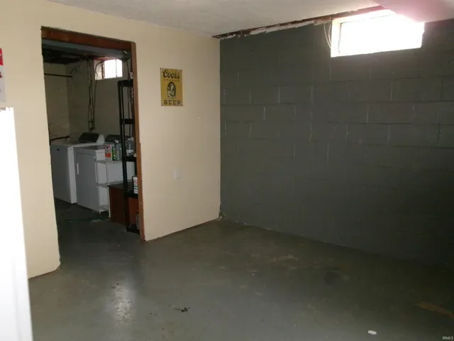 $274,900 | 866 Highway 218, Bunker Hill, IN 46914