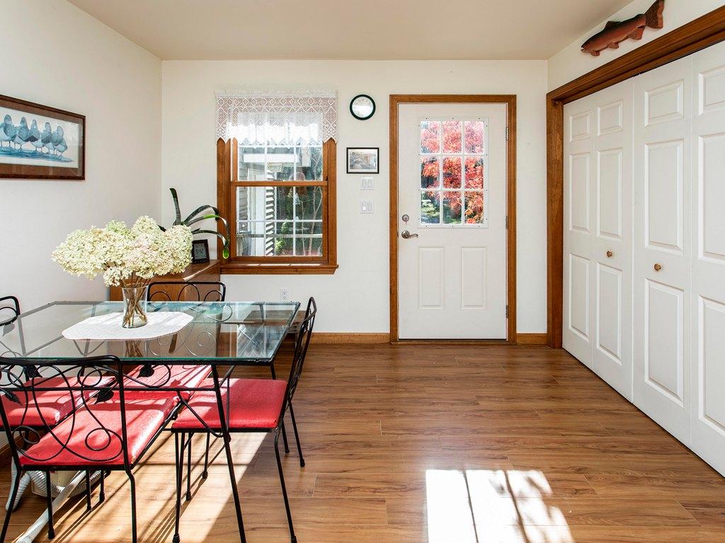 49 Sea Surf Road East Boothbay, ME 04544 - Photo 4 of 28 4