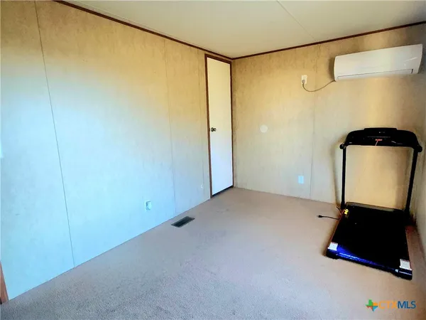 $125,000 | 103 Hickey Street, Yoakum, TX 77995