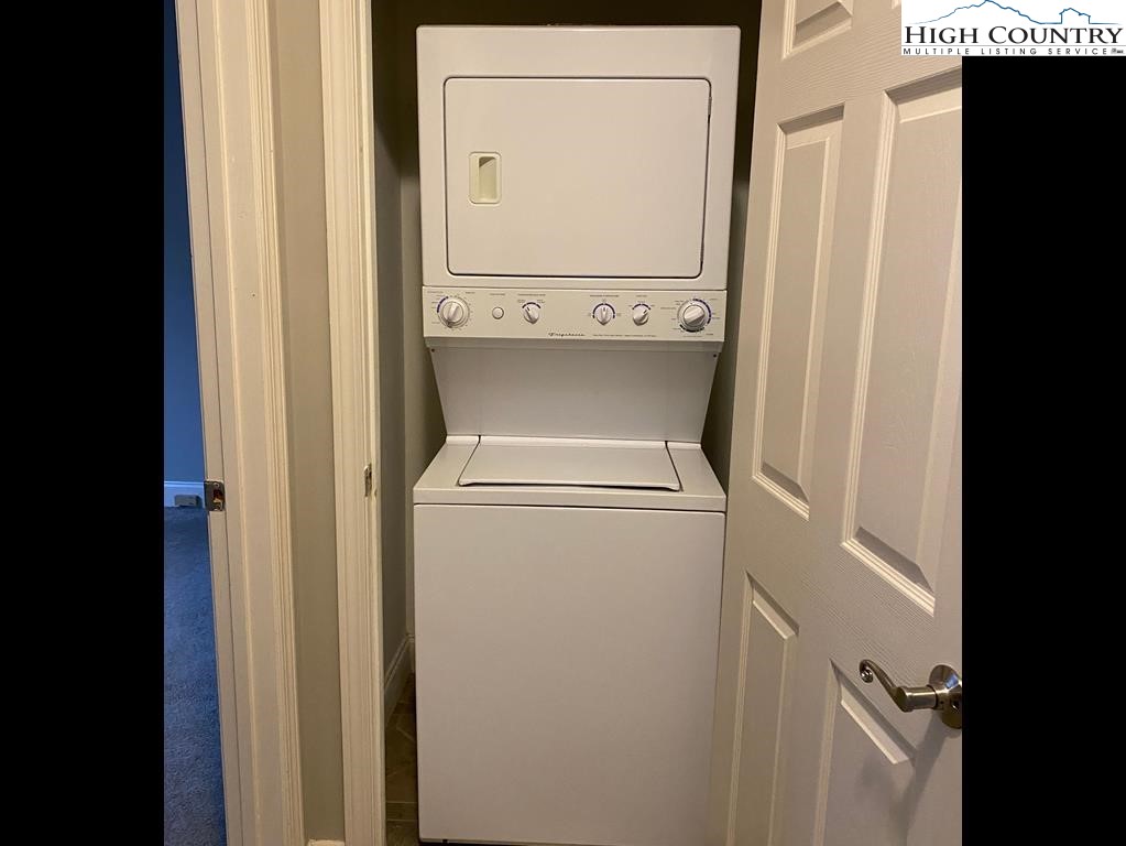 403 Ridgecrest Avenue, Unit 2A West Jefferson, NC 28694 - Photo 9 of 10