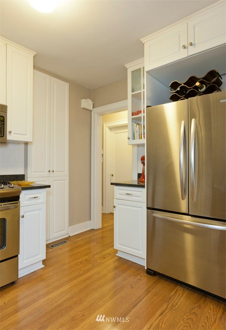 723 North 77th Street Seattle, WA 98103 - Photo 6 of 15 Gallery Image 6