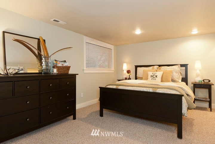 723 North 77th Street Seattle, WA 98103 - Photo 9 of 15 Gallery Image 9