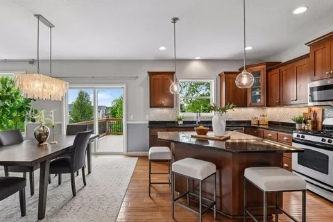 $650,000 | 2715 Fieldstone Drive, Victoria, MN 55386